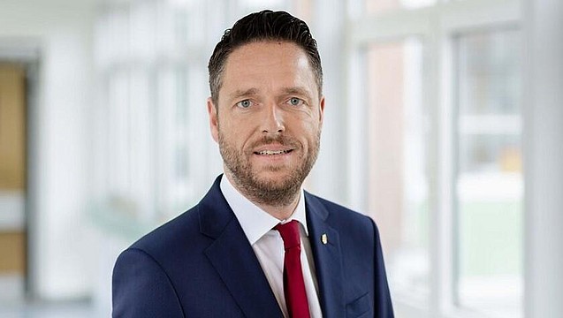 Matthias Becker, Kundenbetreuung